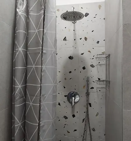 Apartment Like Shallvaret Centre Tirana