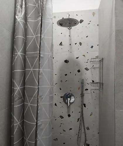 Apartament Like Shallvaret Centre Tirana